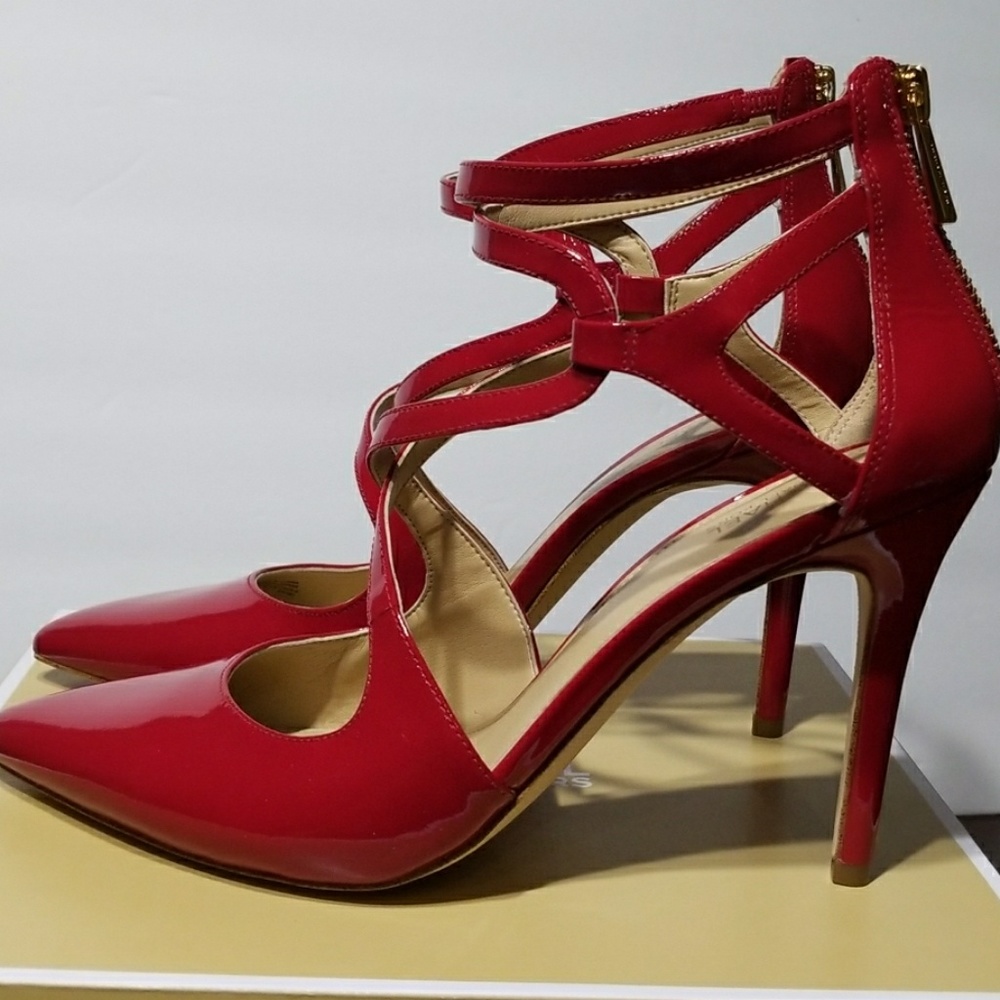 Michael Kors Pump - Picture 4 of 7